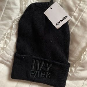 IVY PARK beanie